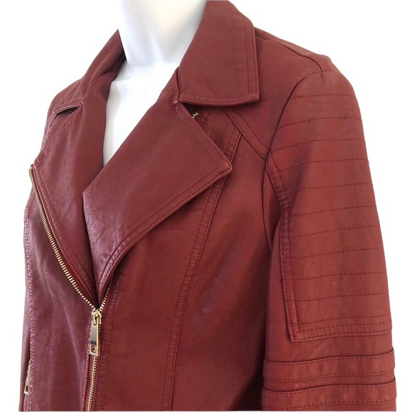 A.n.a Womens Red Faux Leather Jacket Moto Sz S Zipped Pockets and Cuffs Textured - Picture 8 of 14